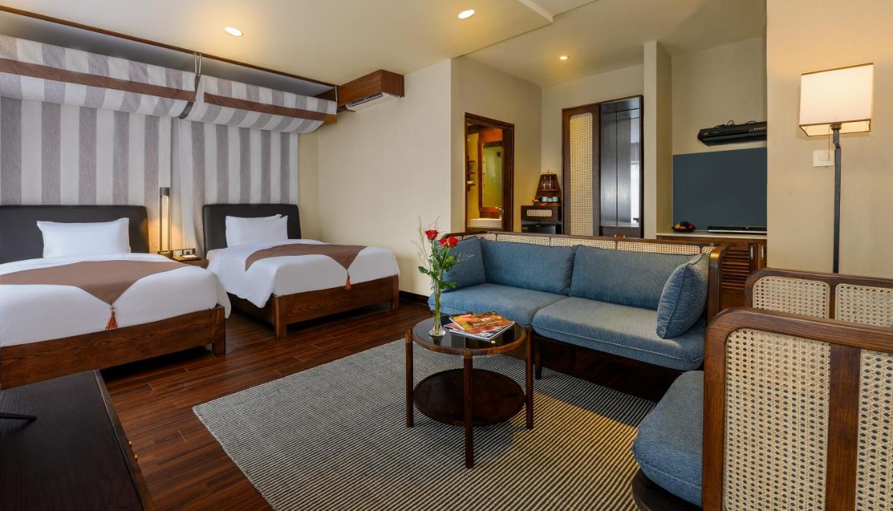 The Blossom Hoi An Ocean Front Hotel & Spa ภายนอก รูปภาพ