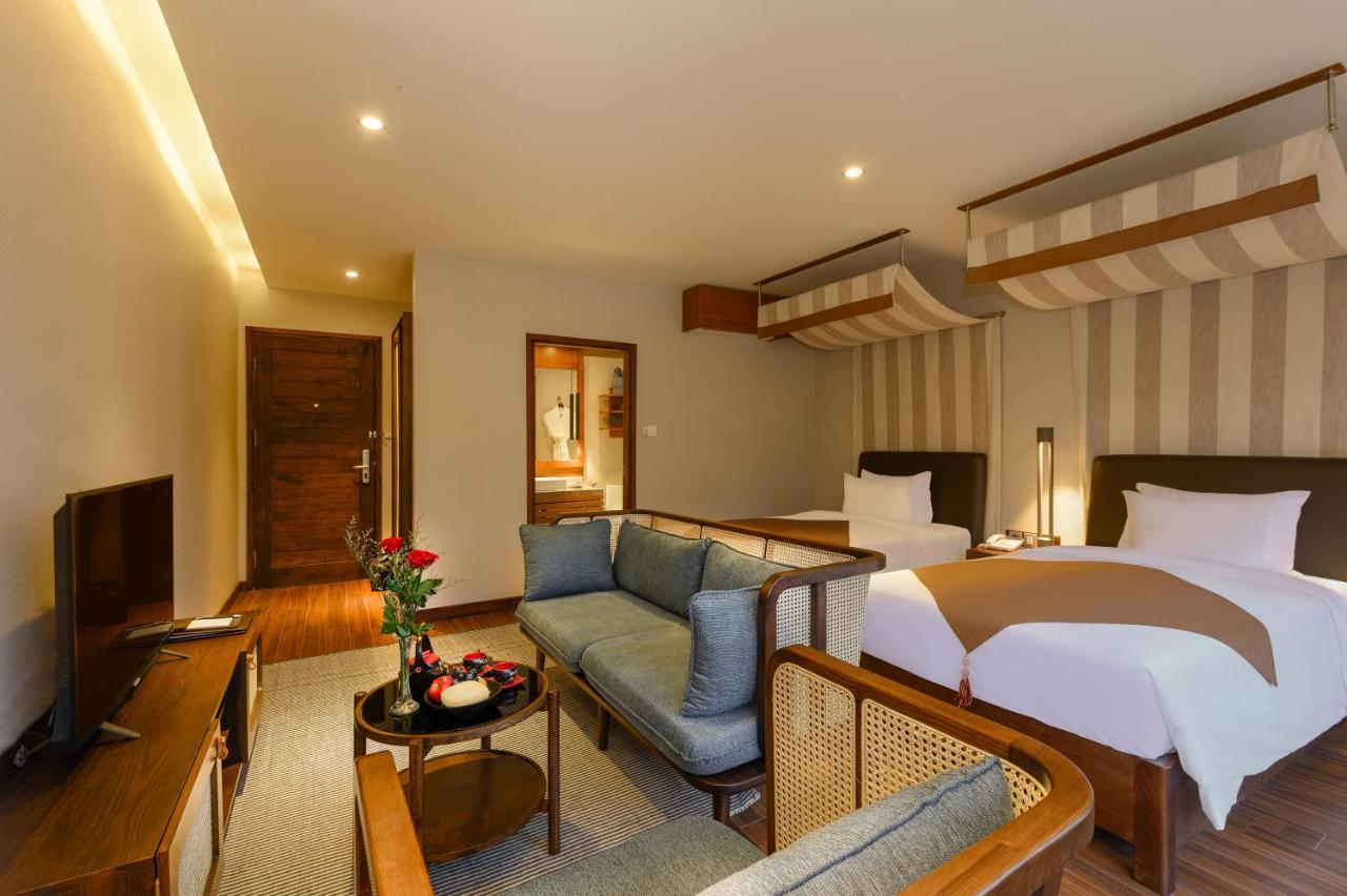 The Blossom Hoi An Ocean Front Hotel & Spa ภายนอก รูปภาพ