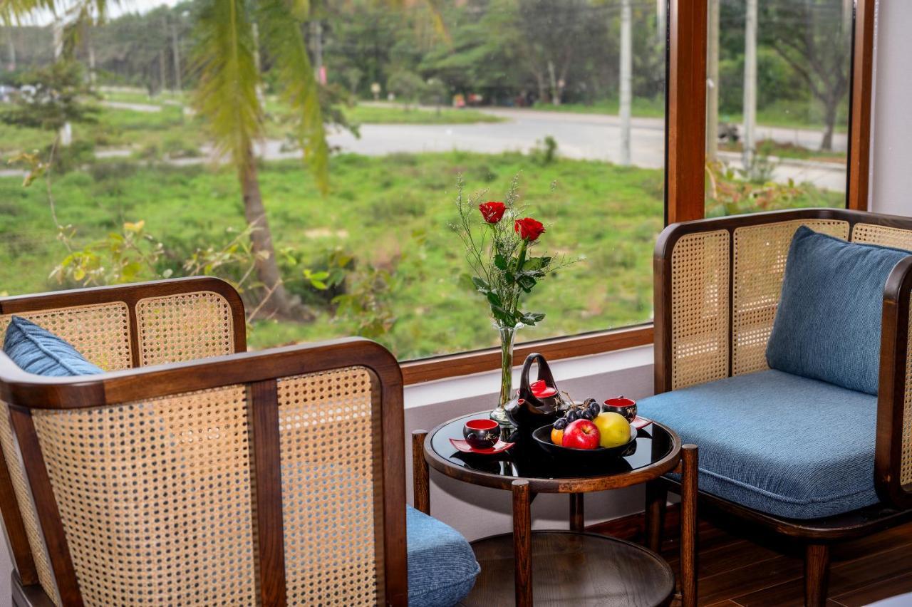 The Blossom Hoi An Ocean Front Hotel & Spa ภายนอก รูปภาพ