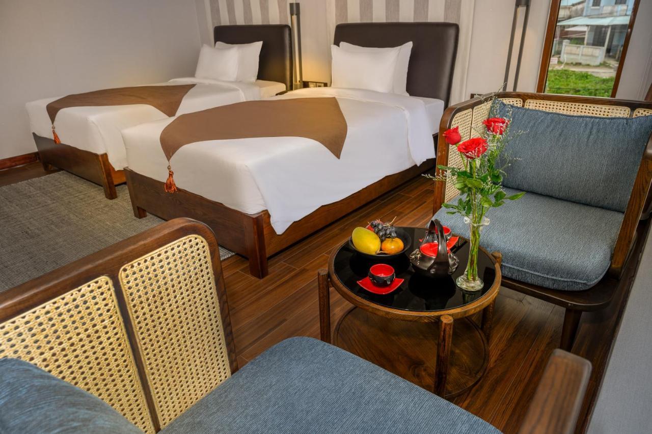 The Blossom Hoi An Ocean Front Hotel & Spa ภายนอก รูปภาพ