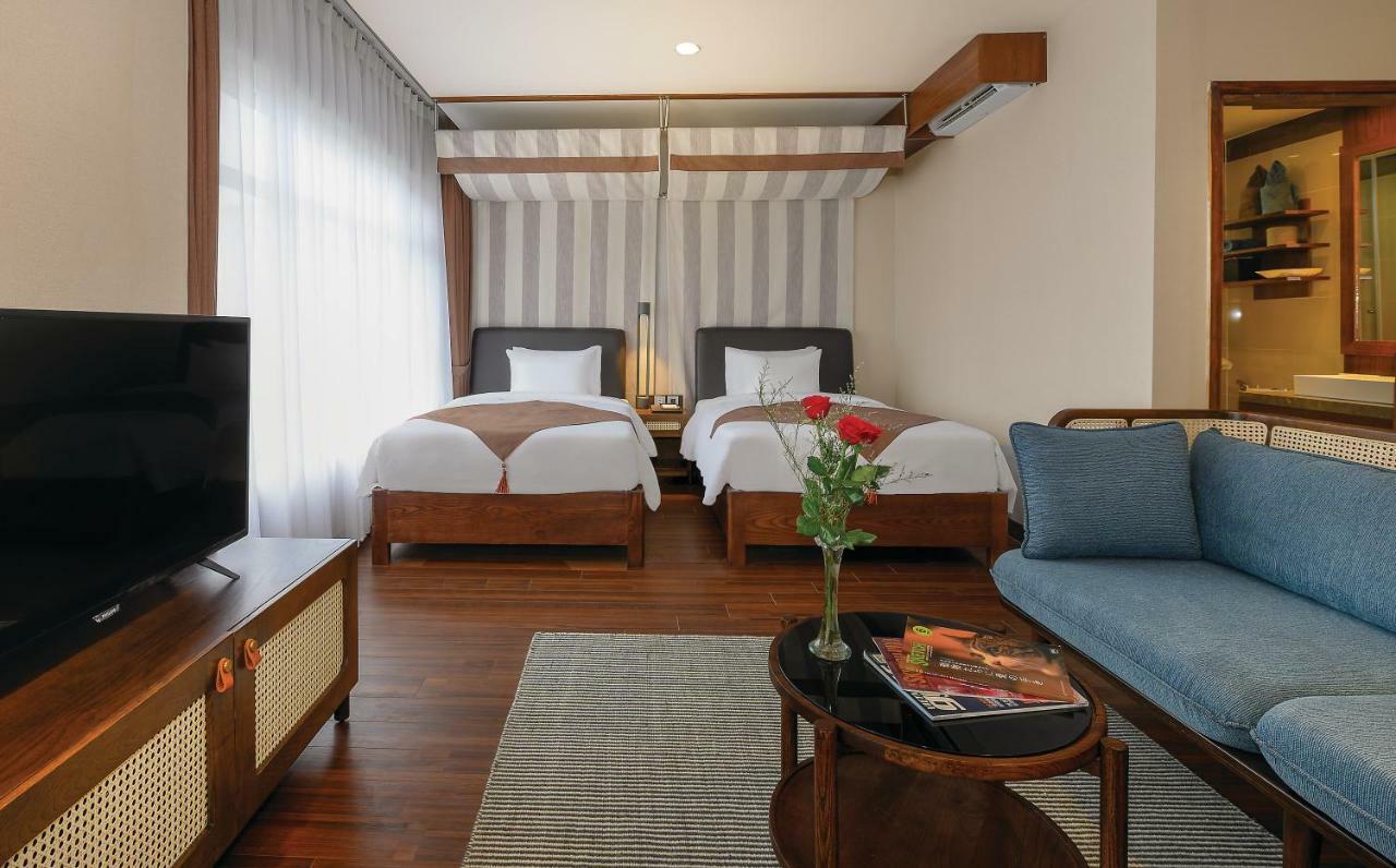 The Blossom Hoi An Ocean Front Hotel & Spa ภายนอก รูปภาพ